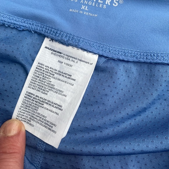 Skechers' blue skort with pockets - Picture 2 of 4